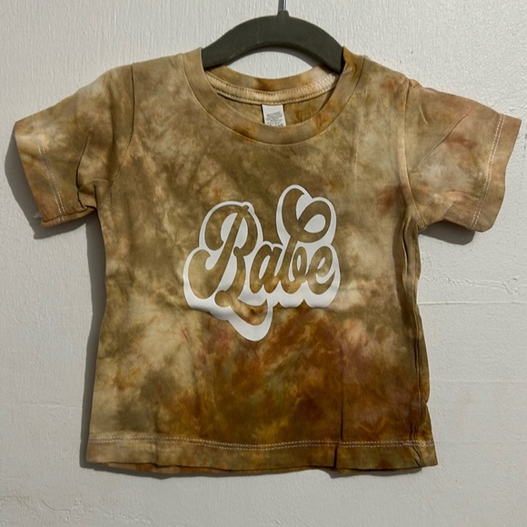 “Babe” Tie-dye kids shirt - Picture 1 of 1